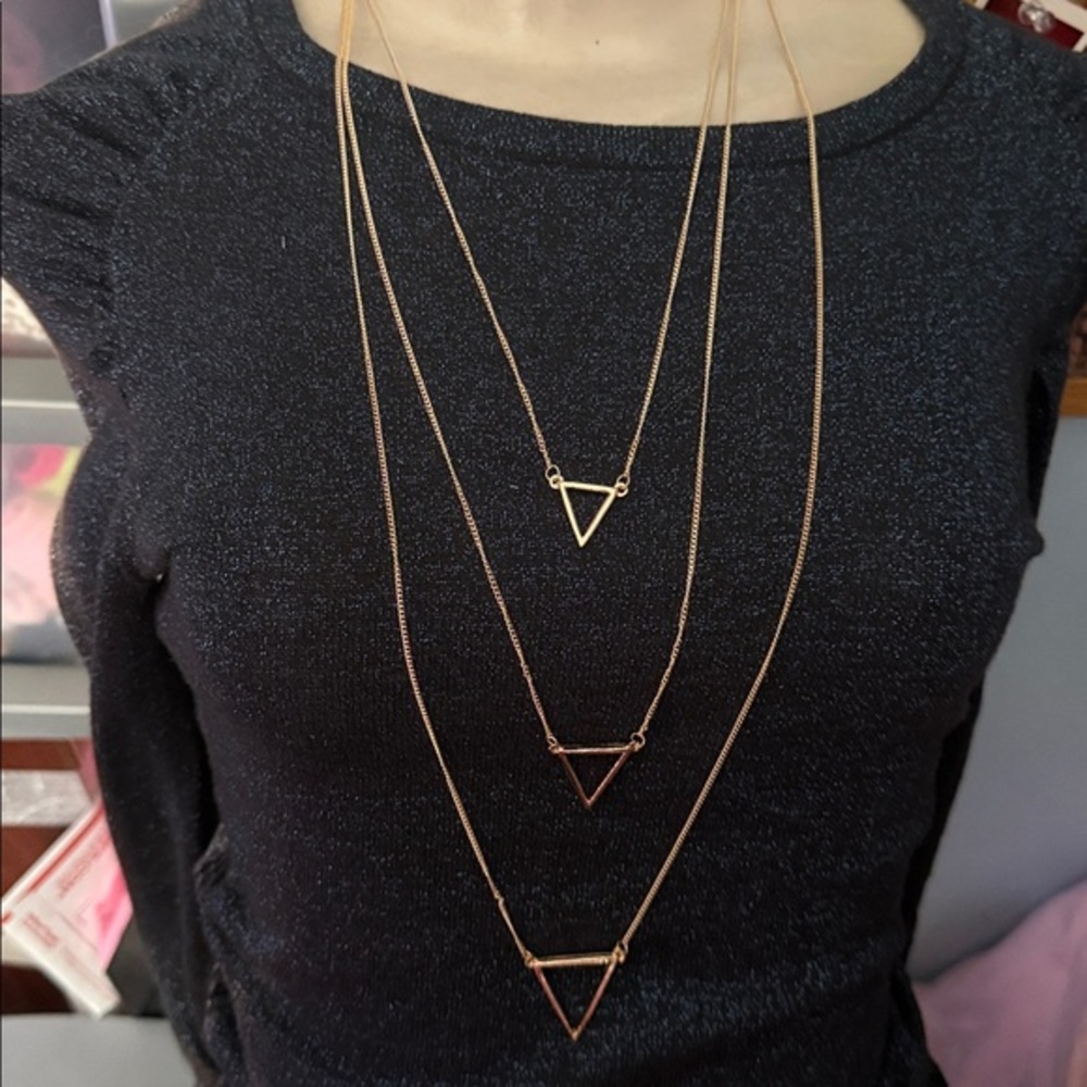 🛍NEW 🛍 BEAUTIFUL LONG ADJUSTABLE CHAIN Costume NECKLACE in package .